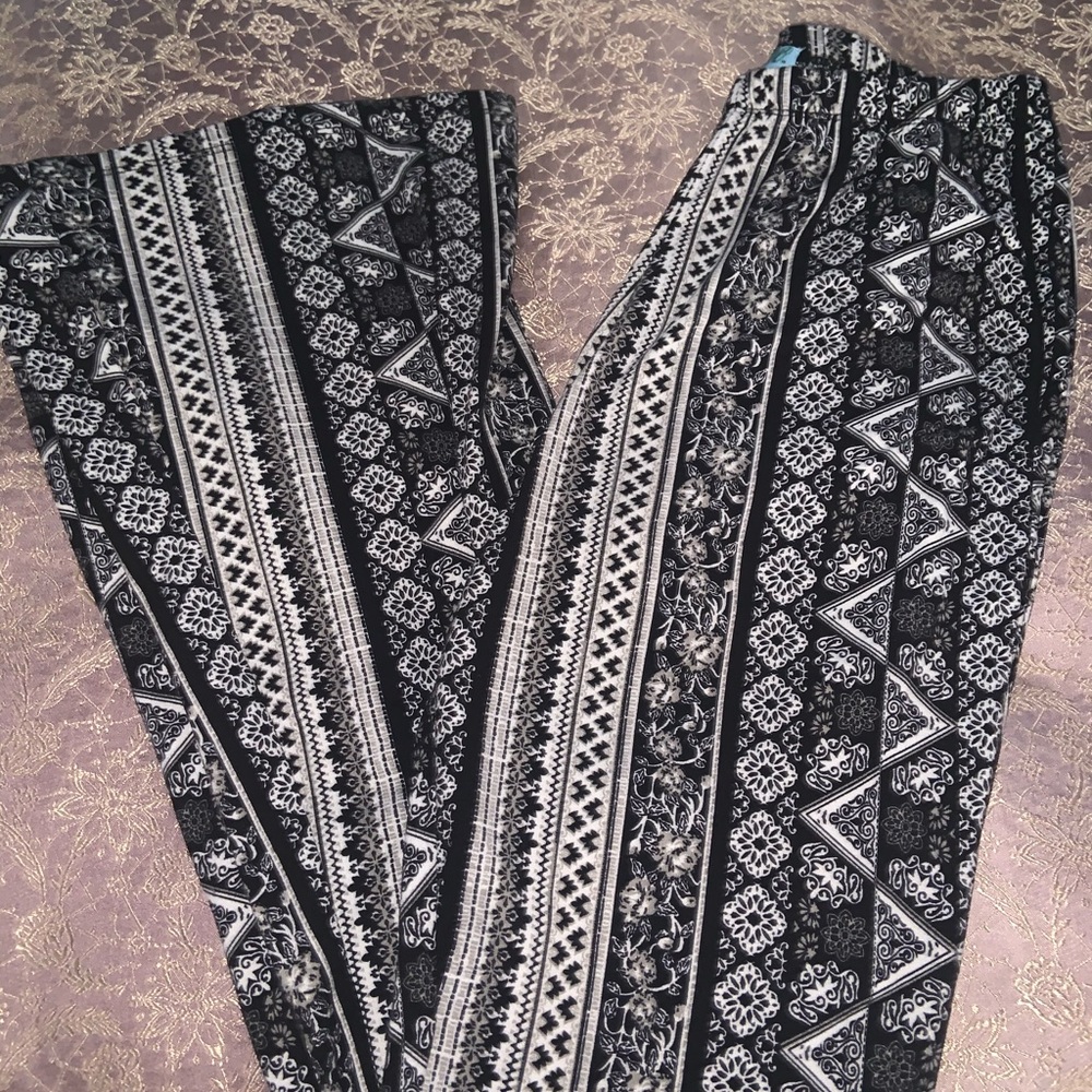 Hippie flare pants !